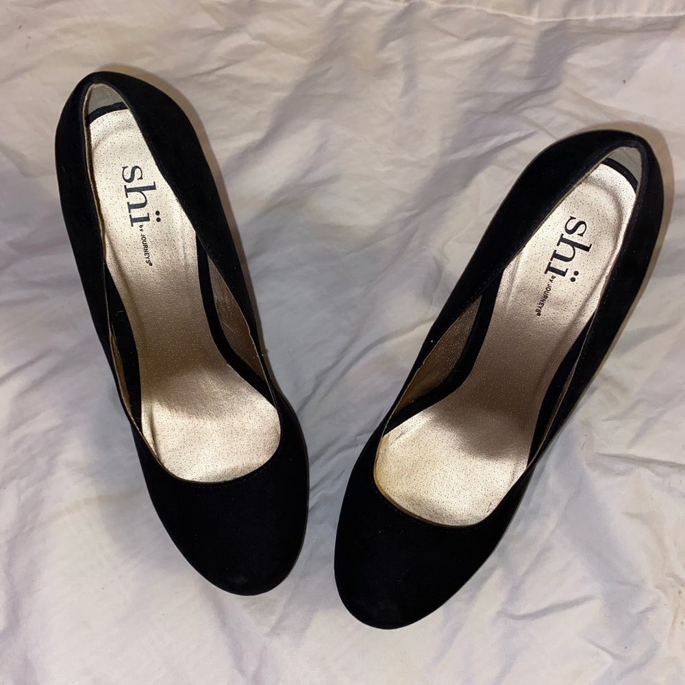 Black heels!